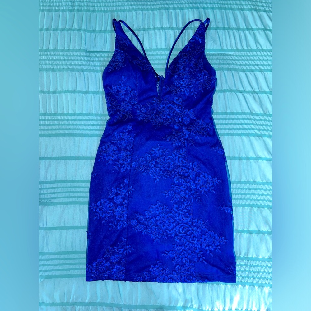 PROMGIRL royal blue lace homecoming dress